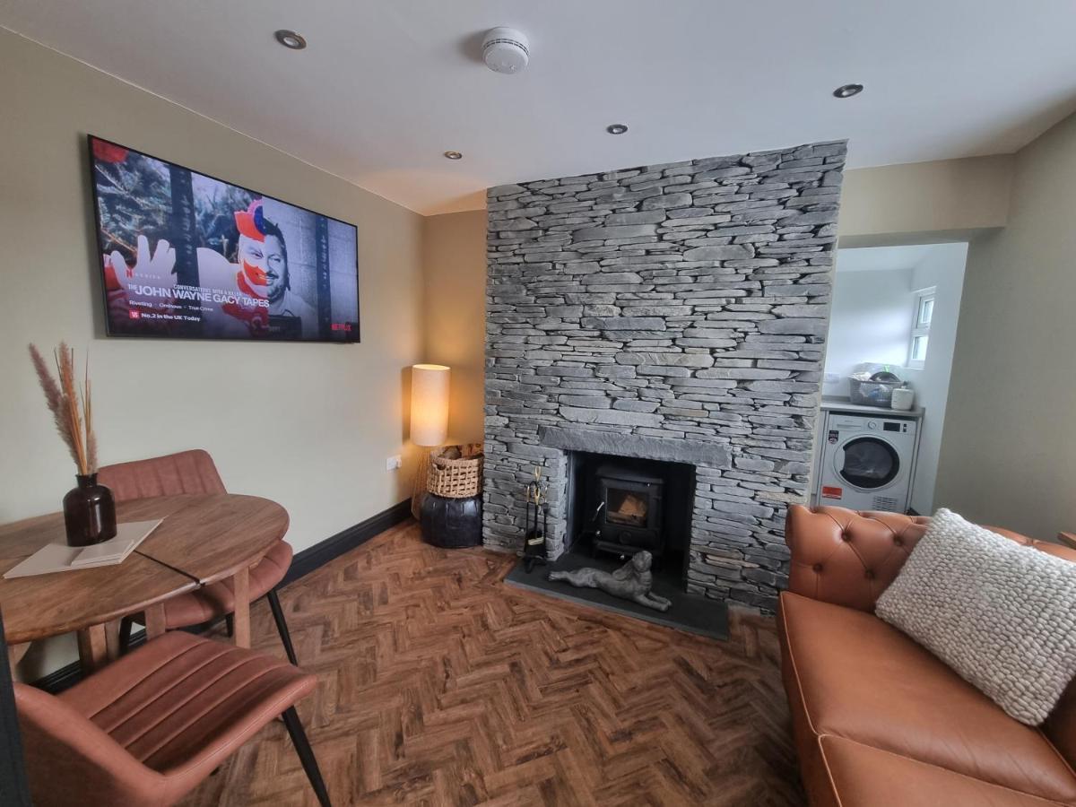 Luxurious Cottage With Hot Tub, Lake District Duddon Kültér fotó