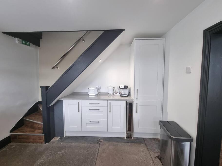 Luxurious Cottage With Hot Tub, Lake District Duddon Kültér fotó