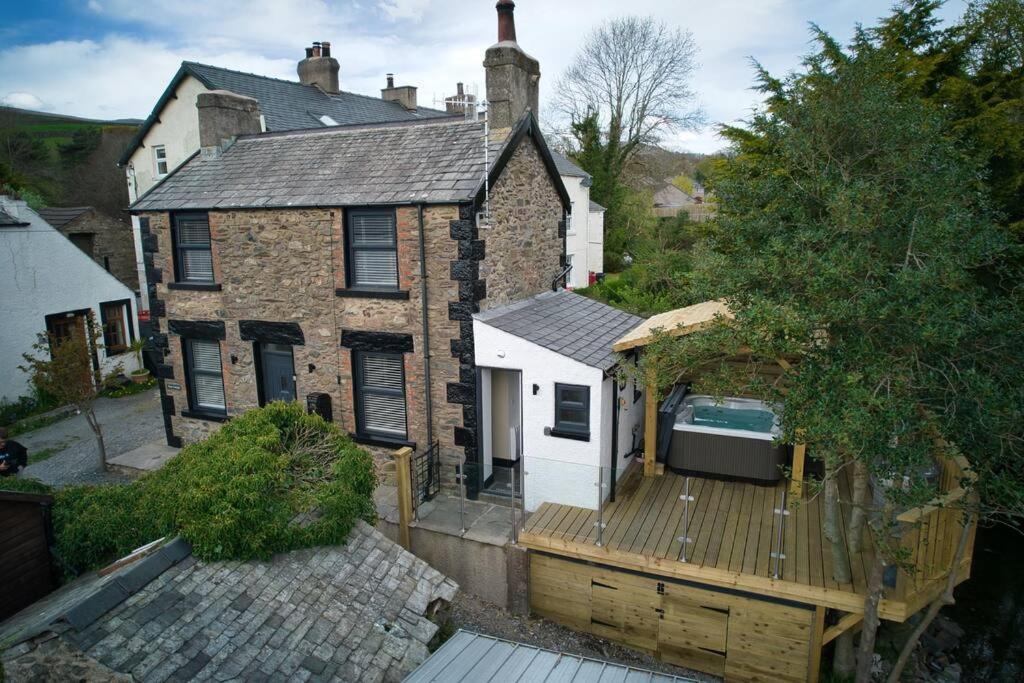 Luxurious Cottage With Hot Tub, Lake District Duddon Kültér fotó