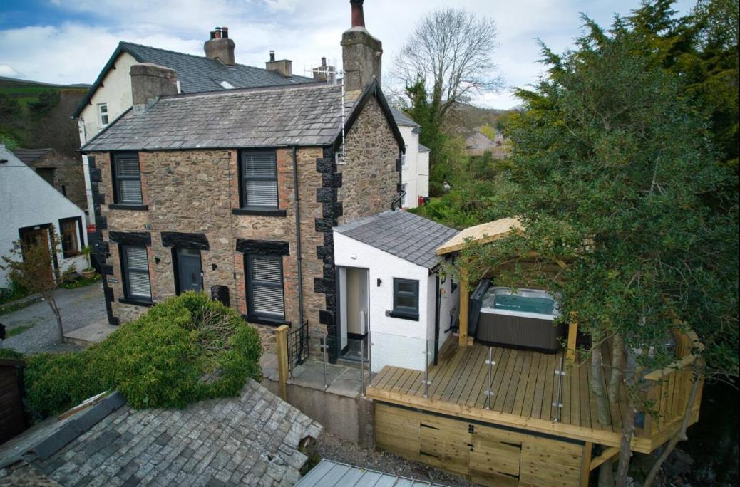 Luxurious Cottage With Hot Tub, Lake District Duddon Kültér fotó