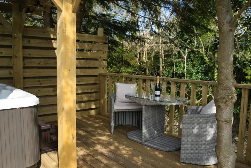 Luxurious Cottage With Hot Tub, Lake District Duddon Kültér fotó
