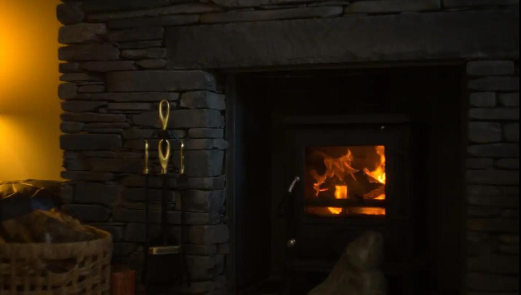 Luxurious Cottage With Hot Tub, Lake District Duddon Kültér fotó