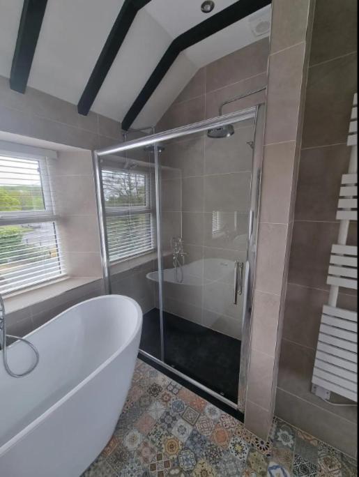 Luxurious Cottage With Hot Tub, Lake District Duddon Kültér fotó